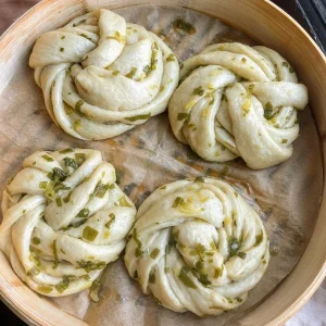Spring Onion Bun 6 Pack
