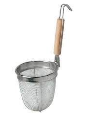 SS Strainer Wood Handle 14cm